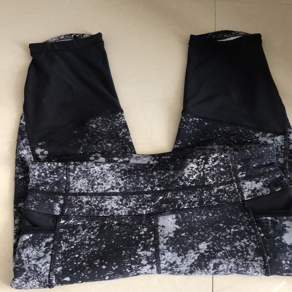 Athleta Work Out Capris - image 3